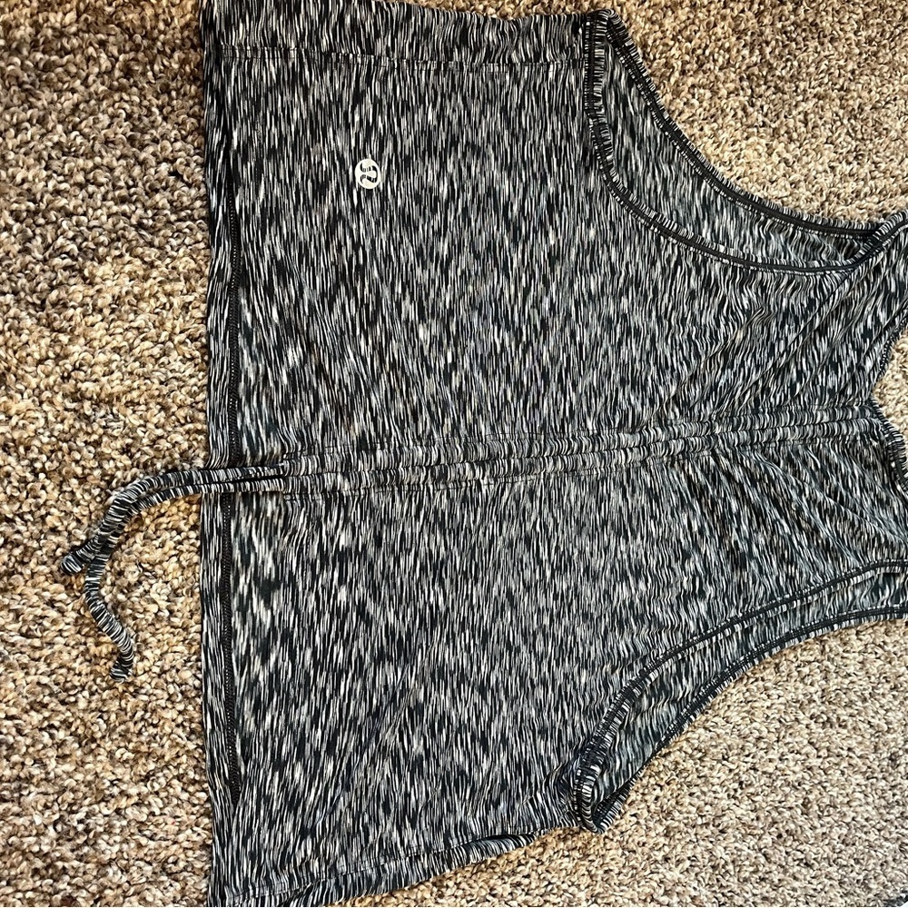 Lululemon Womens 8 Cinch Me Up Tank Spaced Out Space Dye Black/White Crop Active - Picture 9 of 11